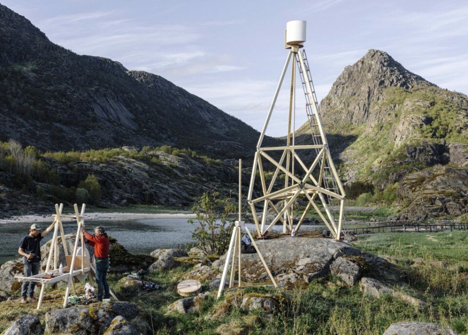 Fra LIAF 2019. Futurefarmers bygger vindmølle og trykkpresse i Digermulen som del av prosjektet Wind Theatre. Foto av Dan Mariner på oppdrag fra Bodø kommune.