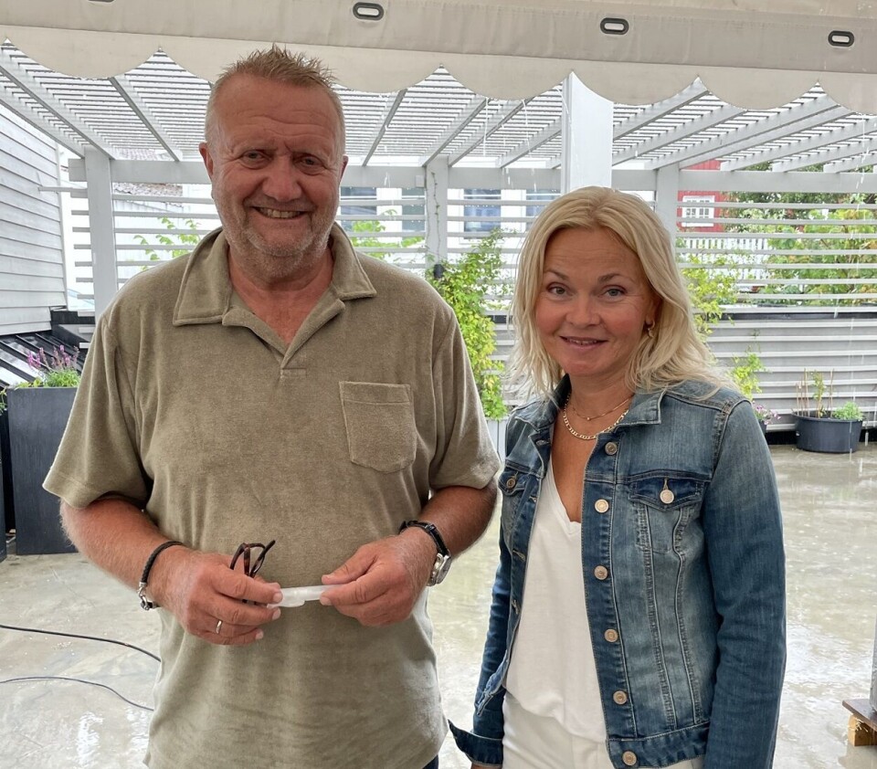 Kjell Terje Ringdal og fag- og kommunikasjonsleder ved Akan kompetansesenter, Camilla Lynne Bakkeng Foto Haakon Dueland